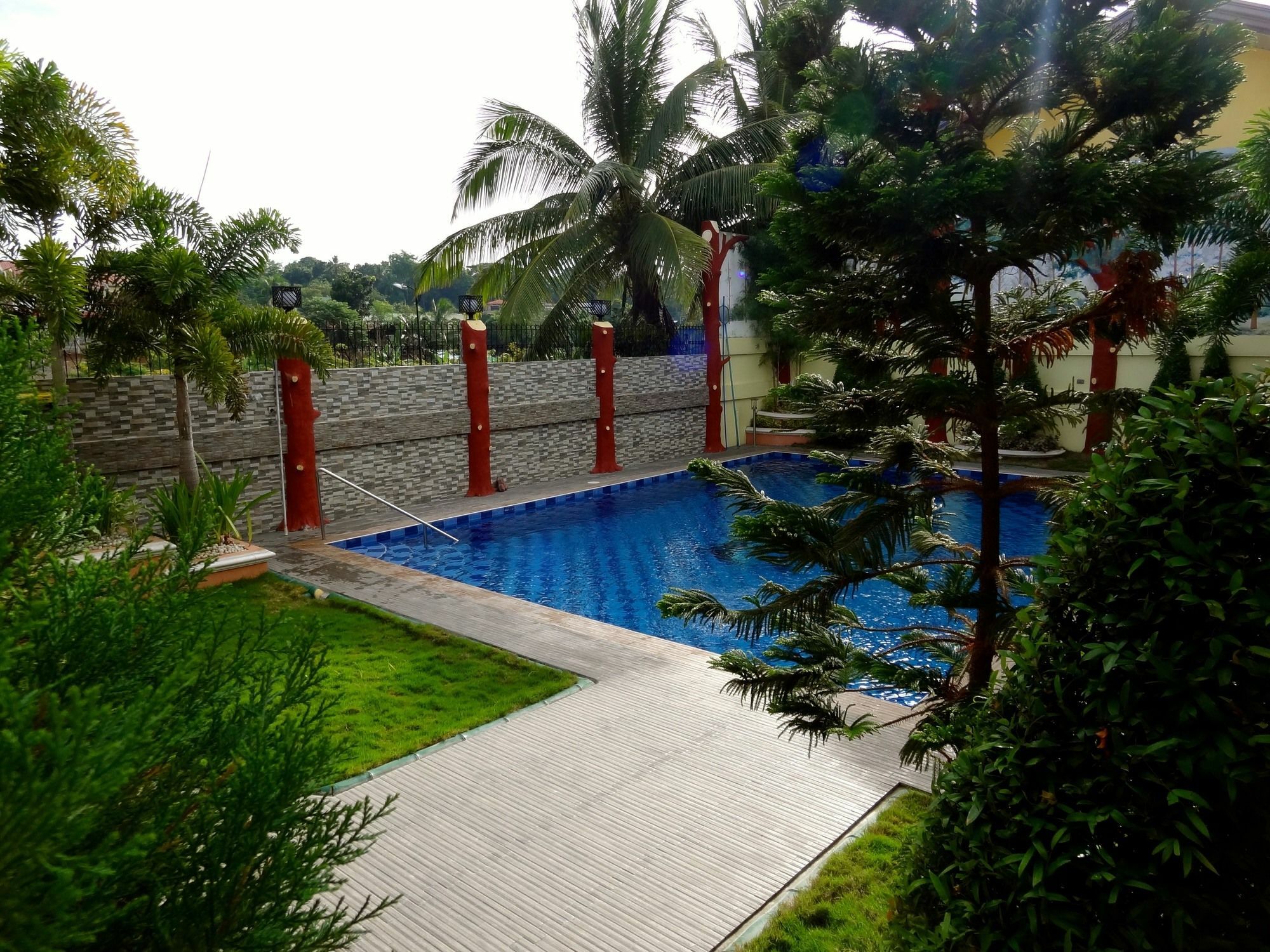 The Executive Villa Inn & Suites Davao City Kültér fotó
